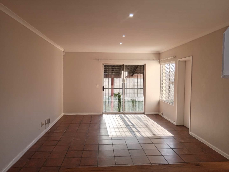 To Let 3 Bedroom Property for Rent in Protea Heights Western Cape